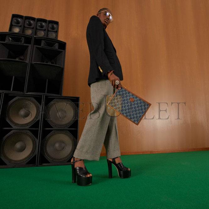 G*u*i pouch with interlocking&g 672953 (30.5*21*1.5cm)