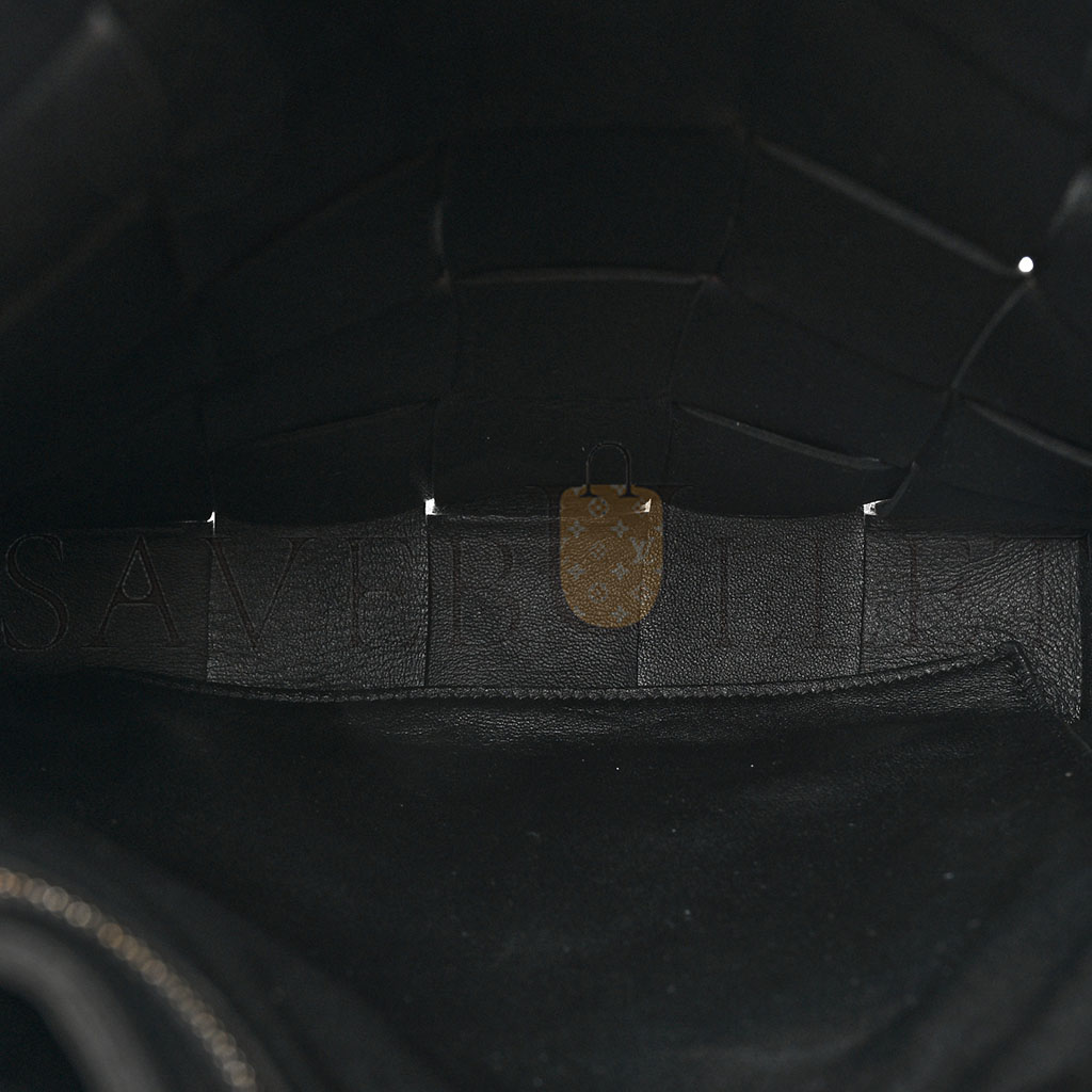 bo*te*ga Ve*ne*ta lambskin maxi intrecciato cassette messenger black (27*23*5cm)