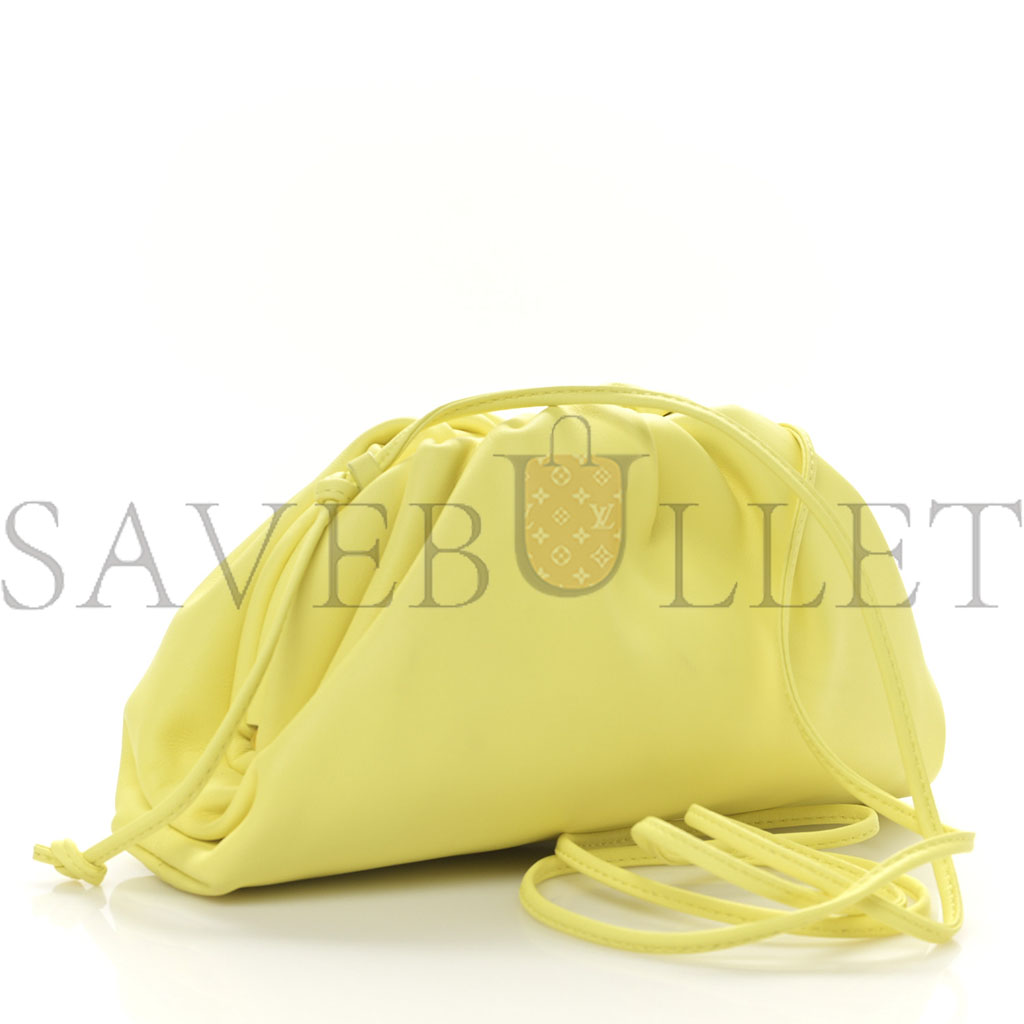 bo*te*ga Ve*ne*ta butter calfskin the mini pouch sherbert (23*13*6cm)
