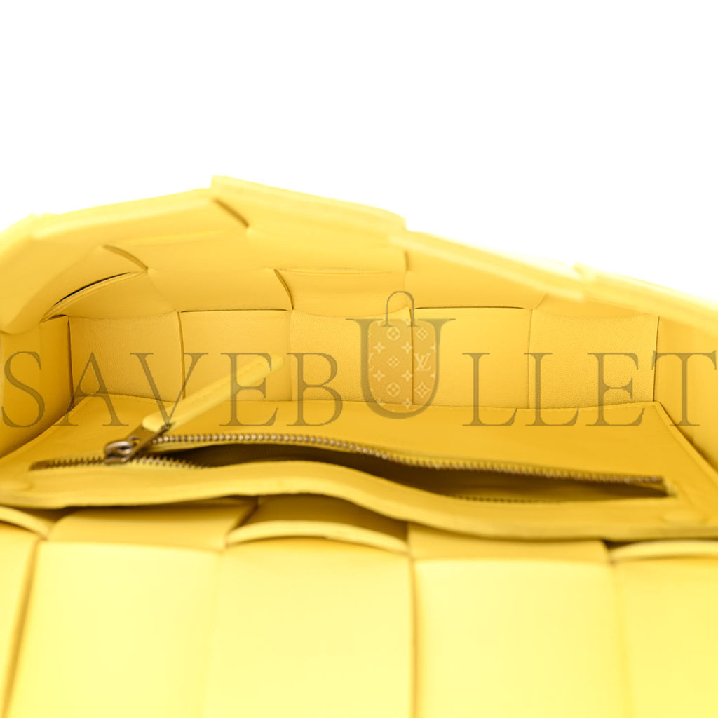 bo*te*ga Ve*ne*ta nappa maxi intreccio cassette bag lemonade (23*15*5.5cm)