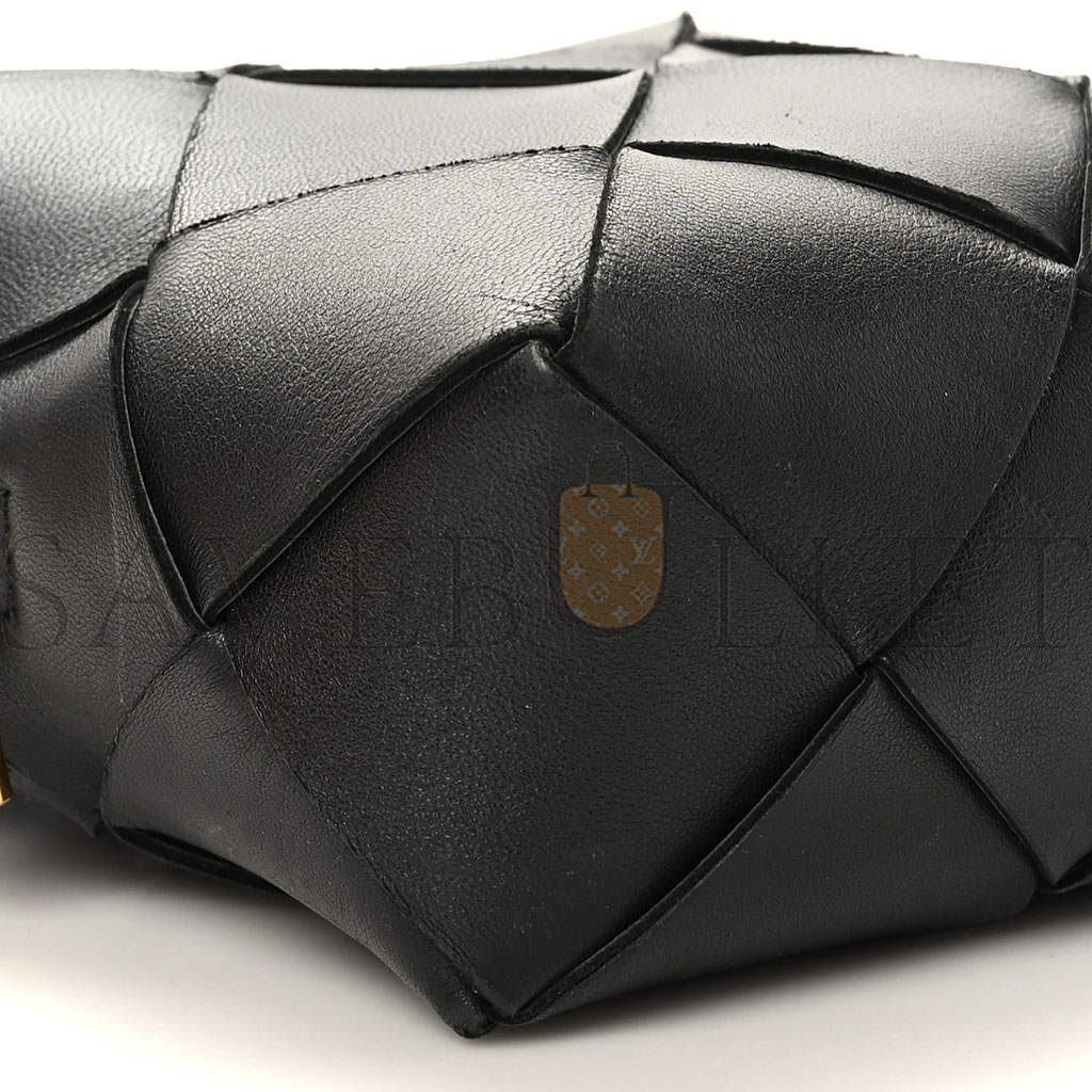 bo*te*ga Ve*ne*ta lambskin maxi intrecciato mini cassette camera bag black (15*14*7cm)