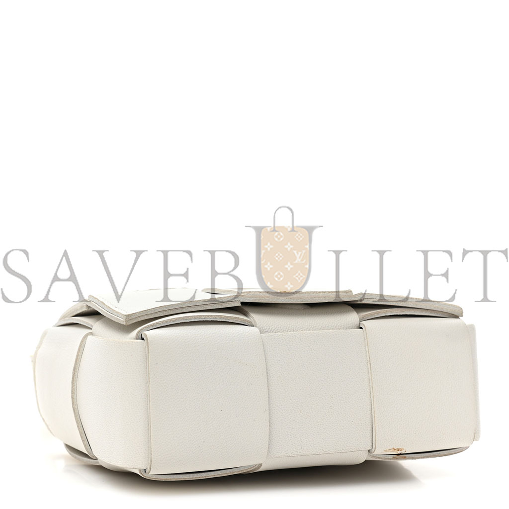 bo*te*ga Ve*ne*ta lambskin maxi intrecciato extra mini cassette crossbody bag white (12*10*4cm)