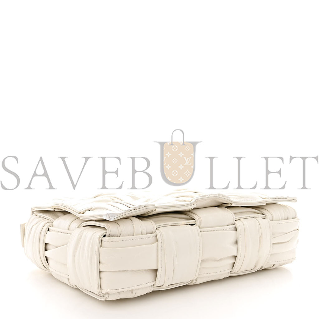 bo*te*ga Ve*ne*ta calfskin intreccio plisse cassette crossbody bag white (24*16*8cm)