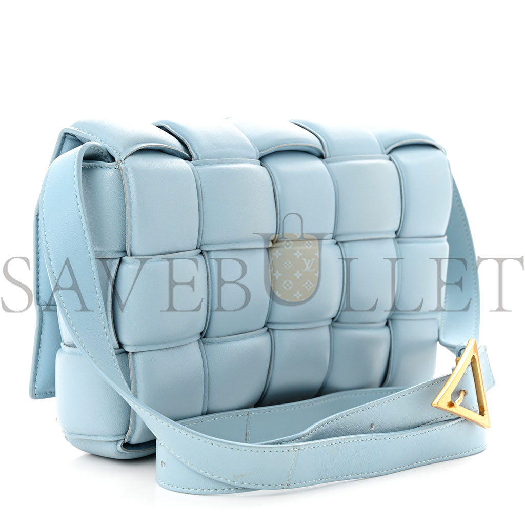 bo*te*ga Ve*ne*ta nappa maxi intreccio padded cassette crossbody bag ice (26*18*8cm)