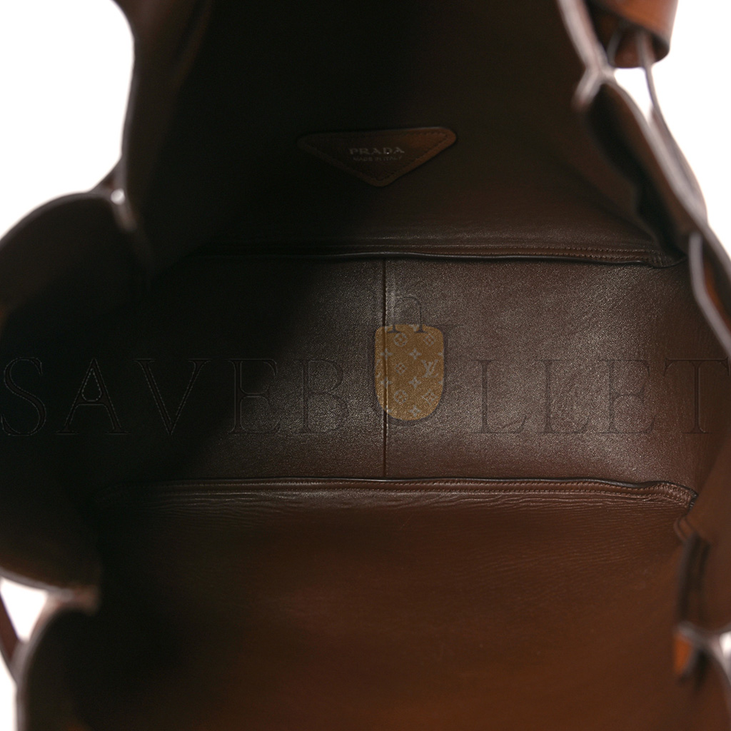 Pra*a vitello daino flou dynamique tote cognac (32*27*14cm)