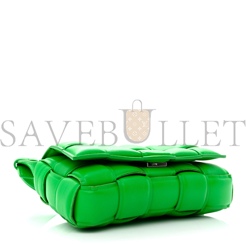 bo*te*ga Ve*ne*ta nappa maxi intreccio padded cassette crossbody bag parakeet (19*12*5cm)