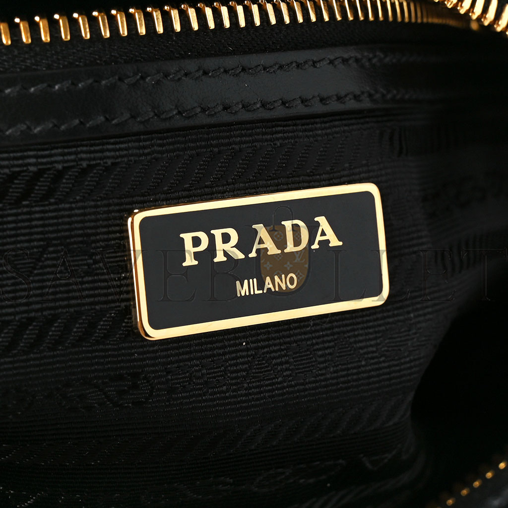 Pra*a jacquard logo camera bag black (23*15*8cm)