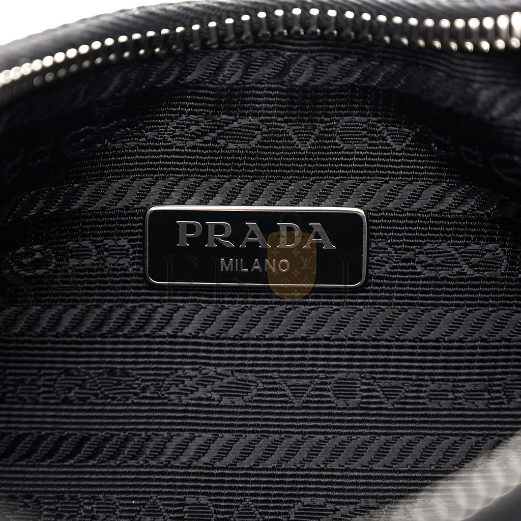 Pra*a nylon re-edition 2005 shoulder bag black (23*14*8cm)