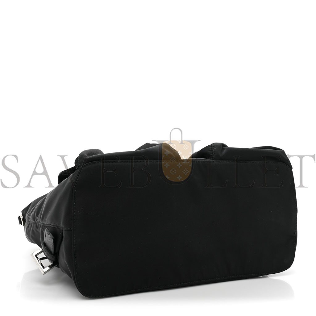 Pra*a re-nylon tessuto saffiano medium backpack black (29*28*15cm)