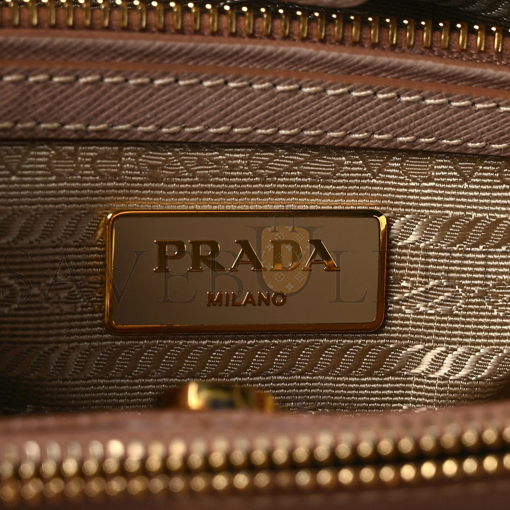 Pra*a saffiano medium galleria double zip tote cammeo (32*20*13cm)