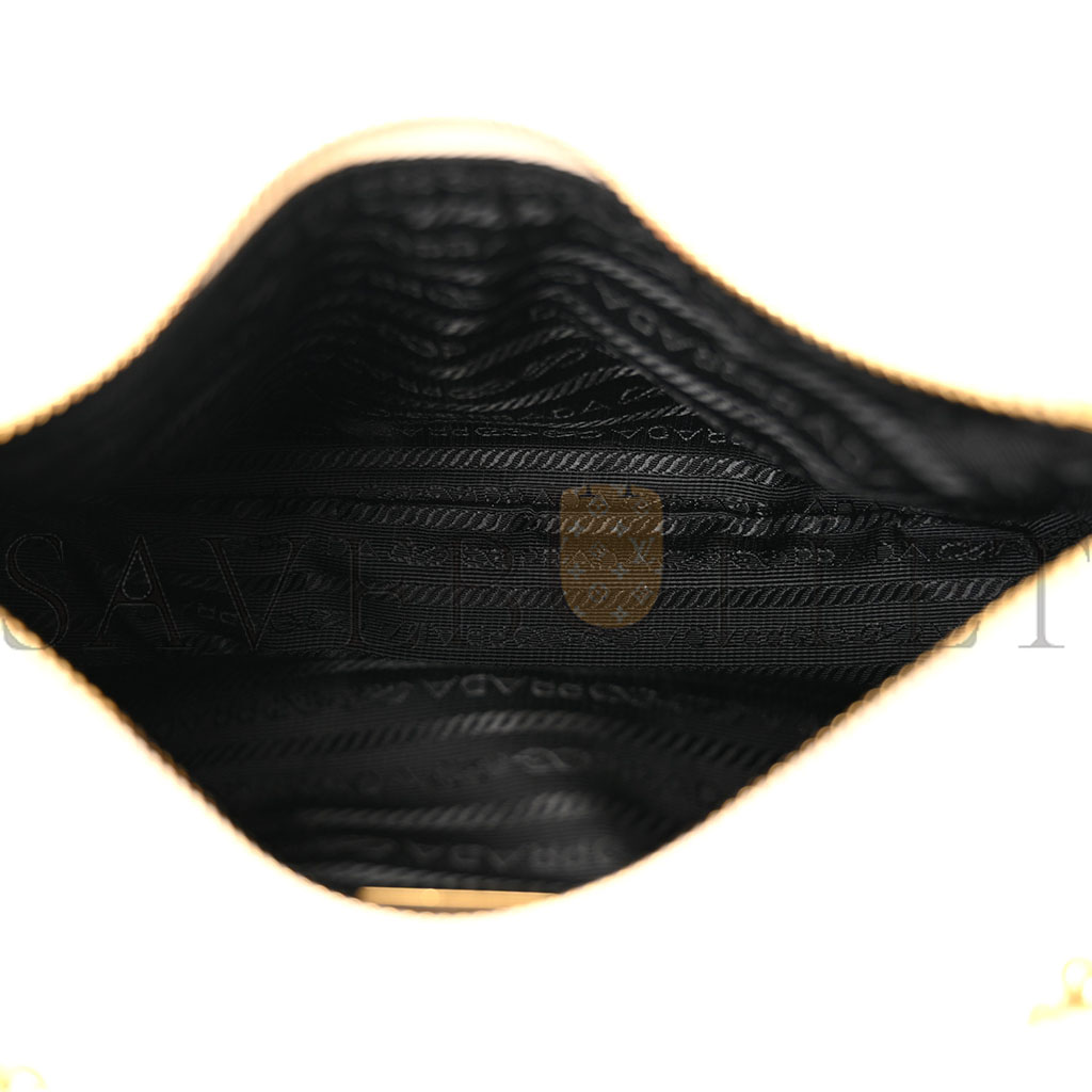 Pra*a saffiano re-edition 2005 shoulder bag white (23*17*6cm)