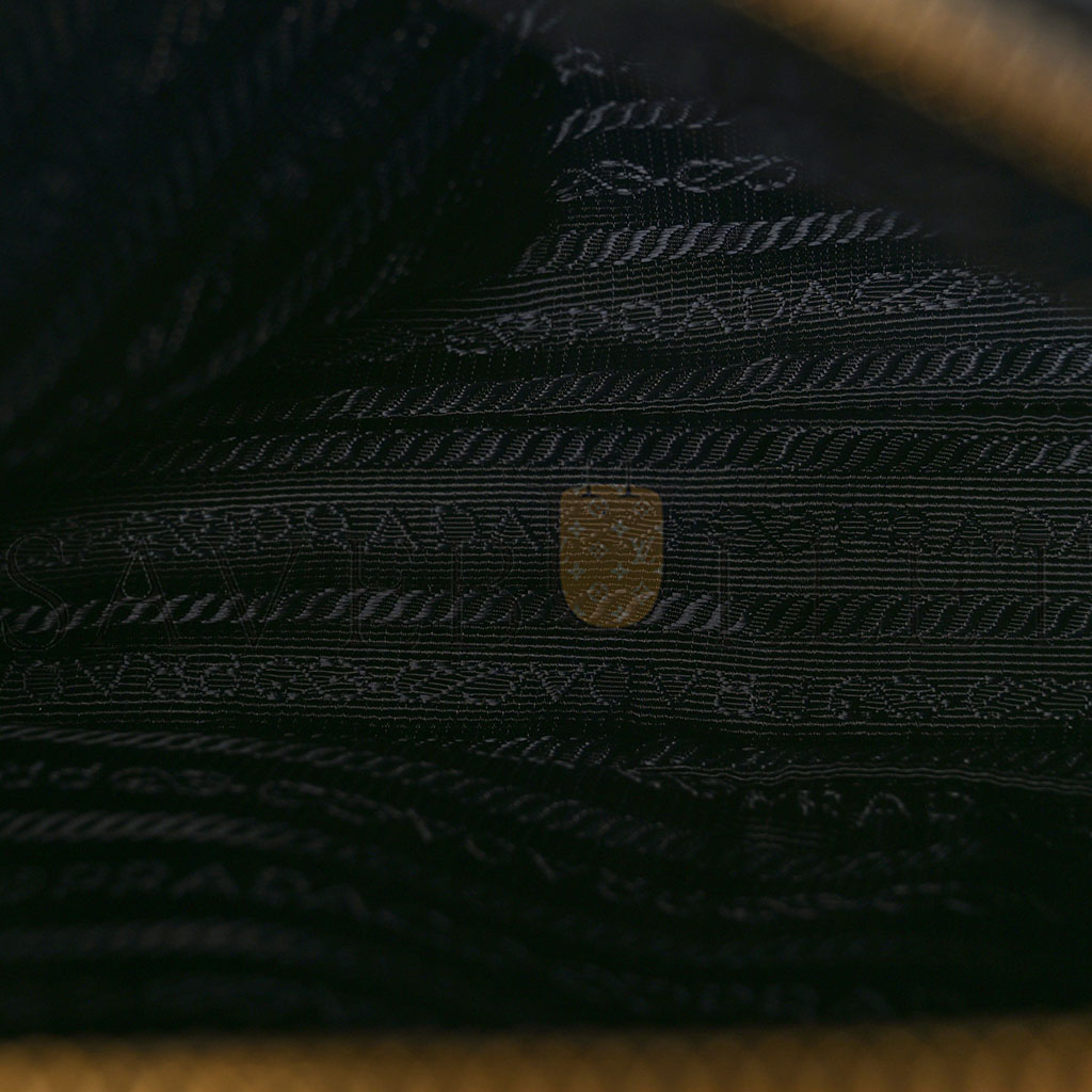 Pra*a vitello daino camera crossbody black (24*15*10cm)