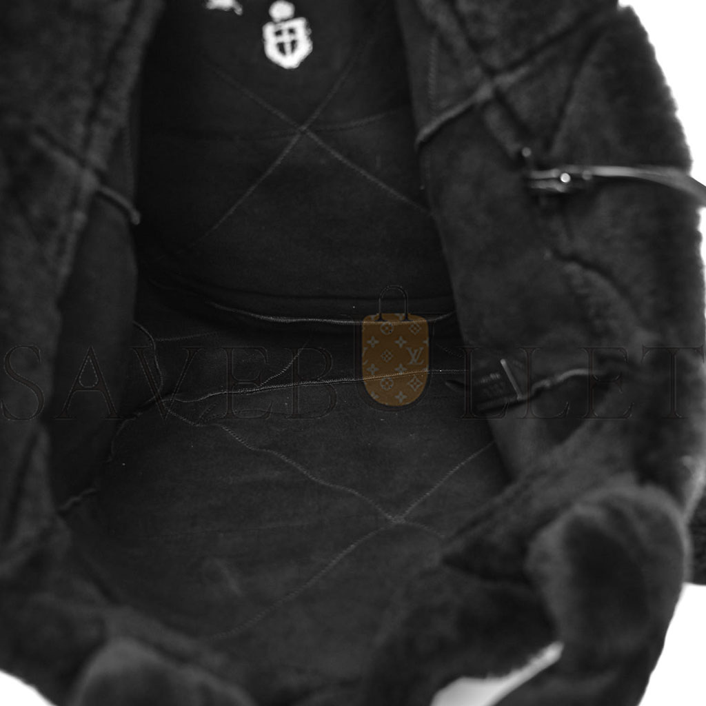 Pra*a shearling monotone logo tote black white (34*33*13cm)