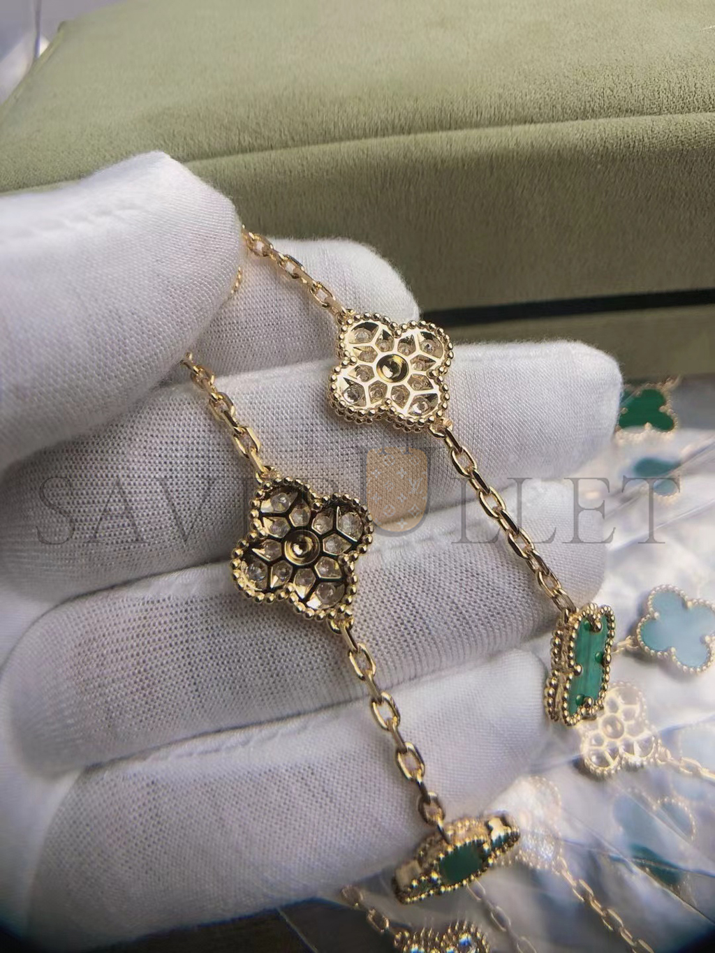 v*n cl*f arpels vintage alhambra bracelet, 5 motifs - yellow gold, Di*m*nd, malachite vcaro7gq00