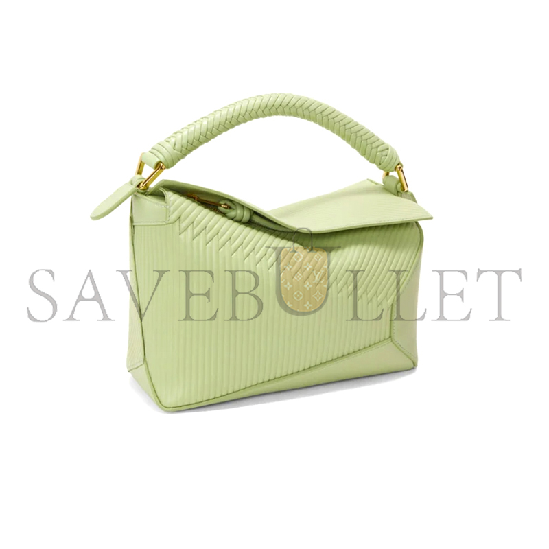 L0ew* small puzzle bag in calfskin a510p60x72-3916 (24*16.5*10.5cm)