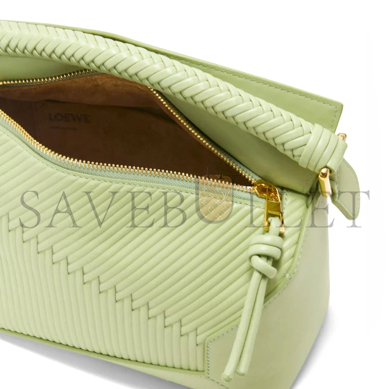 L0ew* small puzzle bag in calfskin a510p60x72-3916 (24*16.5*10.5cm)
