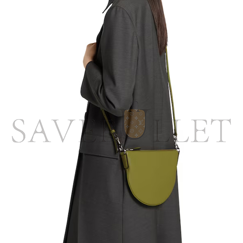 G*u*i b small bag 824529 (23*18.5*2cm)