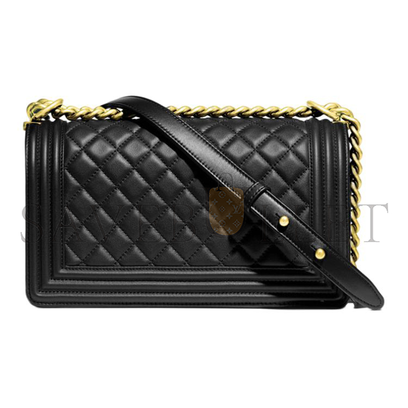 Ch*el master lambskin quilted medium boy flap gold hardware a67086 (25*15*9cm)