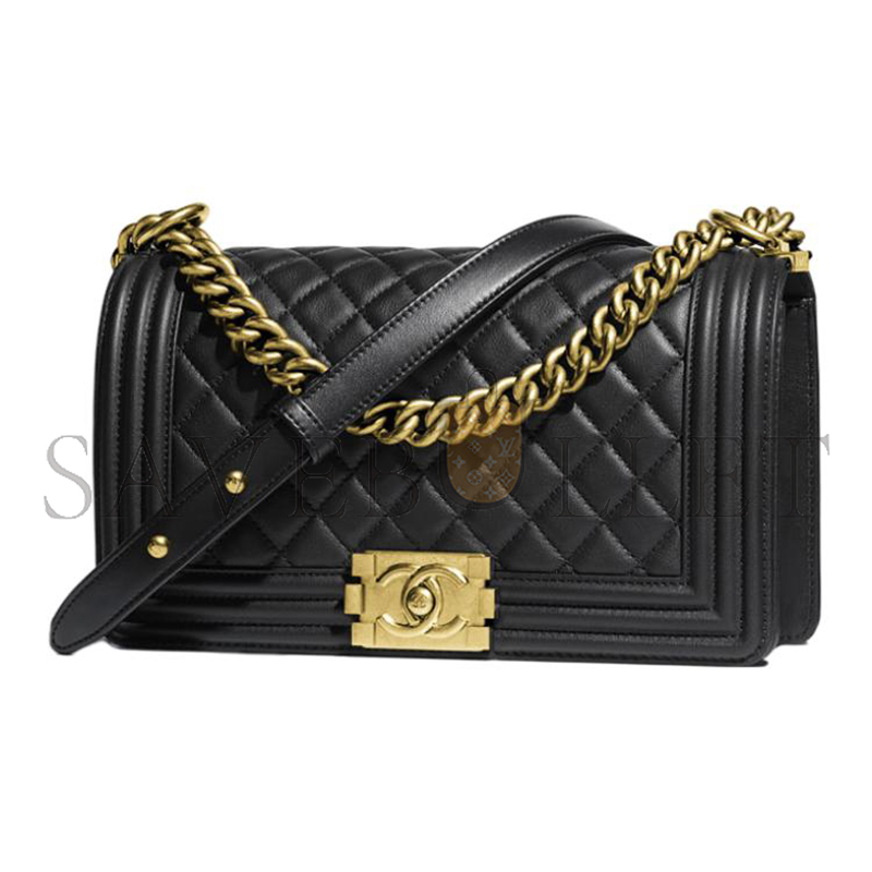 Ch*el master lambskin quilted medium boy flap gold hardware a67086 (25*15*9cm)