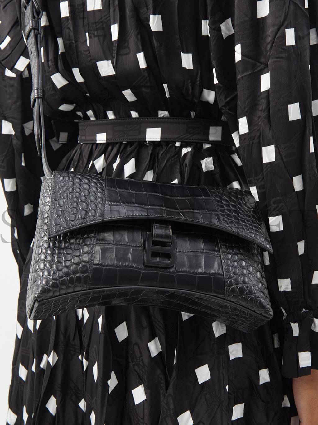 Ba*len*cia*ga black downtown xs crocodile-effect leather bag matchesfashion us (25.4*15*6cm)