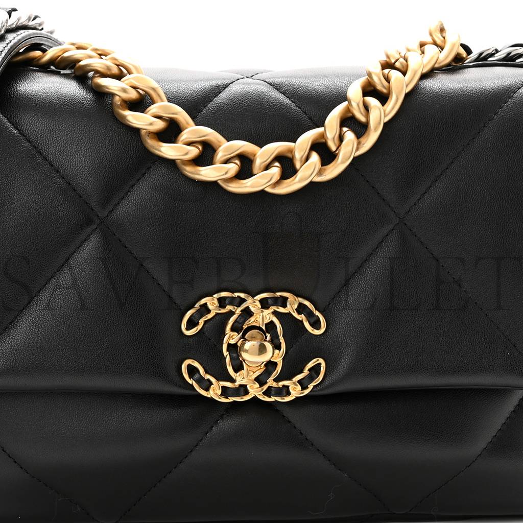 Ch*el lambskin quilted medium Ch*el 19 flap black gold hardware (25*16*7cm)