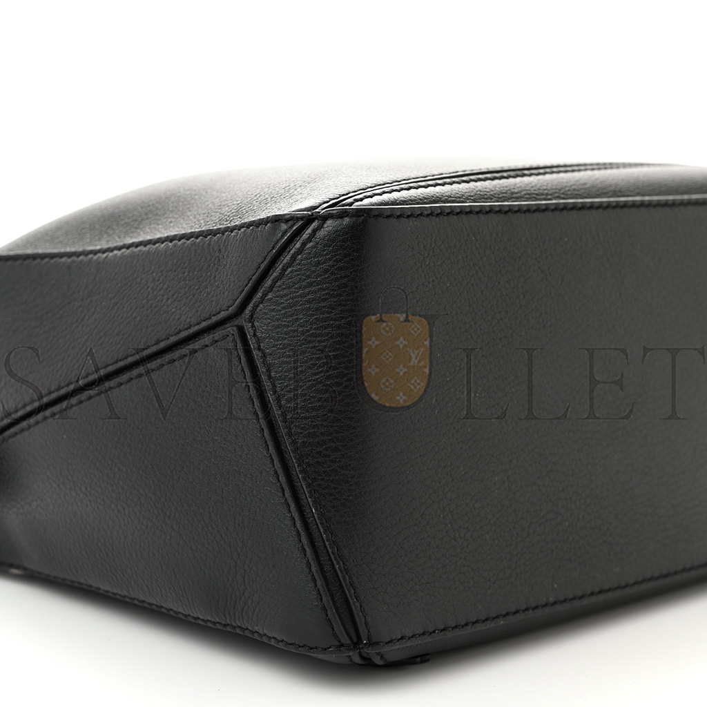 l*ew* calfskin small puzzle bag black (24*16.5*10.5cm)