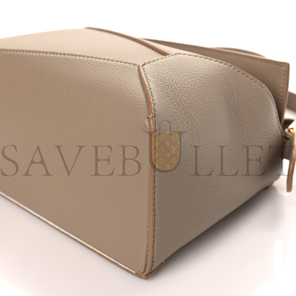 l*ew* grained calfskin small puzzle edge bag sand (24*16.5*10.5cm)