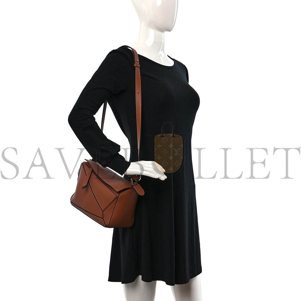 l*ew* calfskin small puzzle bag tan (24*16.5*10.5cm)