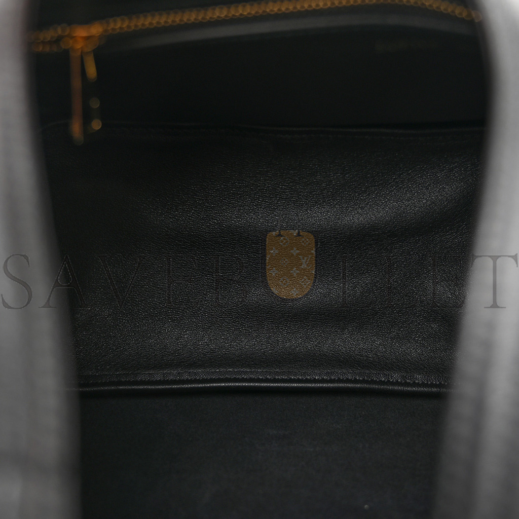 l*ew* nappa small squeeze bag black (29*24*10.5cm)