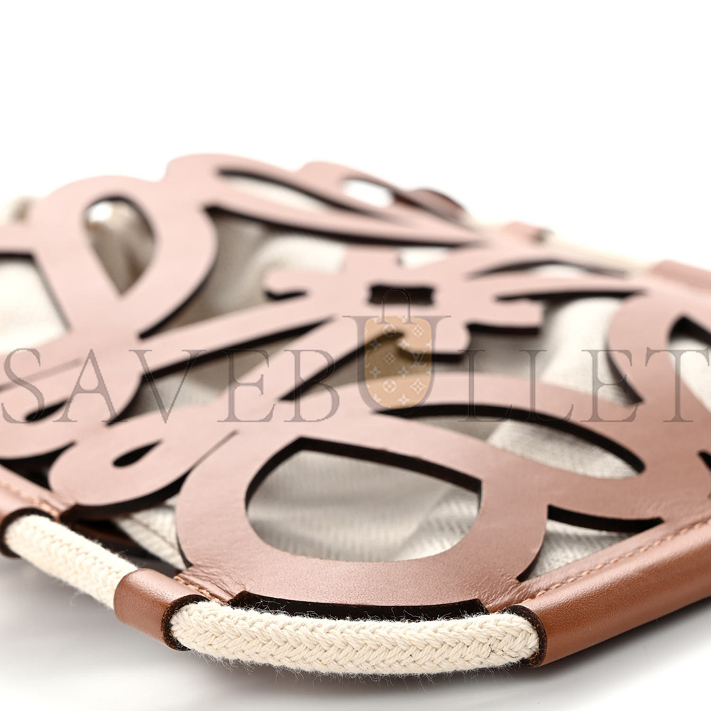 l*ew* smooth calfskin small anagram cutout tote tan beige (25*23*1cm)