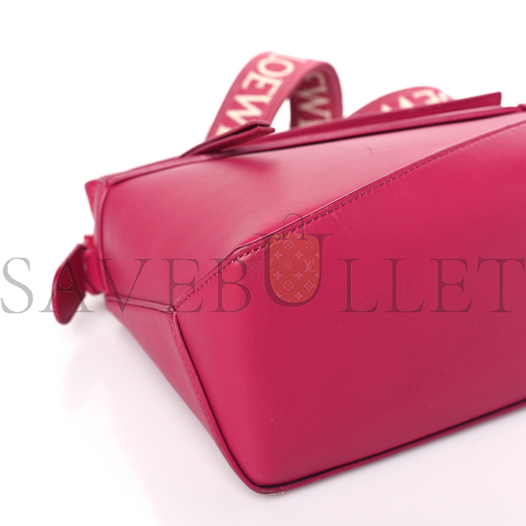 l*ew* satin calfskin monoCh*0me small puzzle edge bag ruby red glaze (24*16.5*10.5cm)
