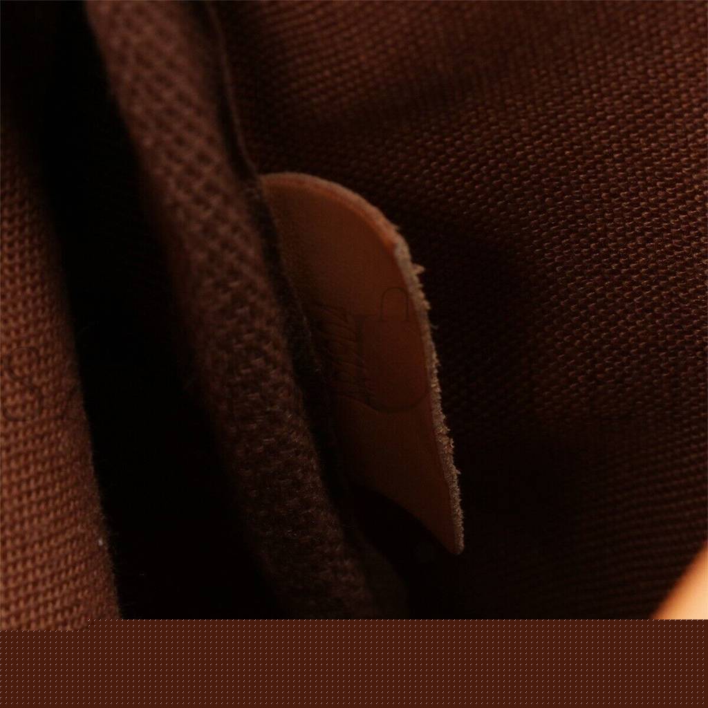 l**is V*t*n  gemini   m42256 (30*20*15cm)