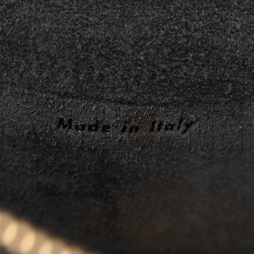 Ce**e grained calfskin mini belt bag grey (28*22*18cm)