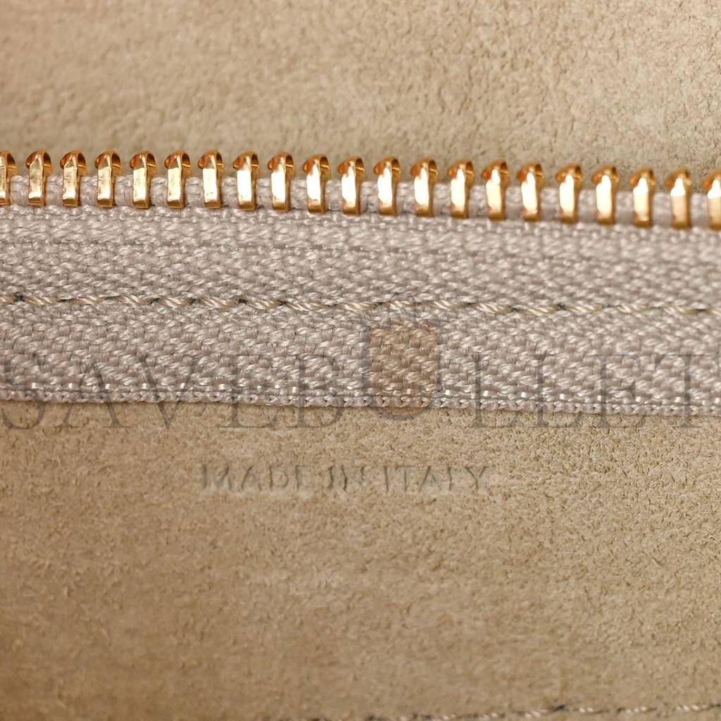 Ce**e grained calfskin pico belt bag light taupe (15*15*9cm)