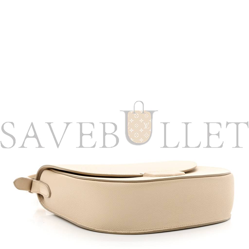 Ce**e grained calfskin medium trotteur light taupe (34*32*25cm)