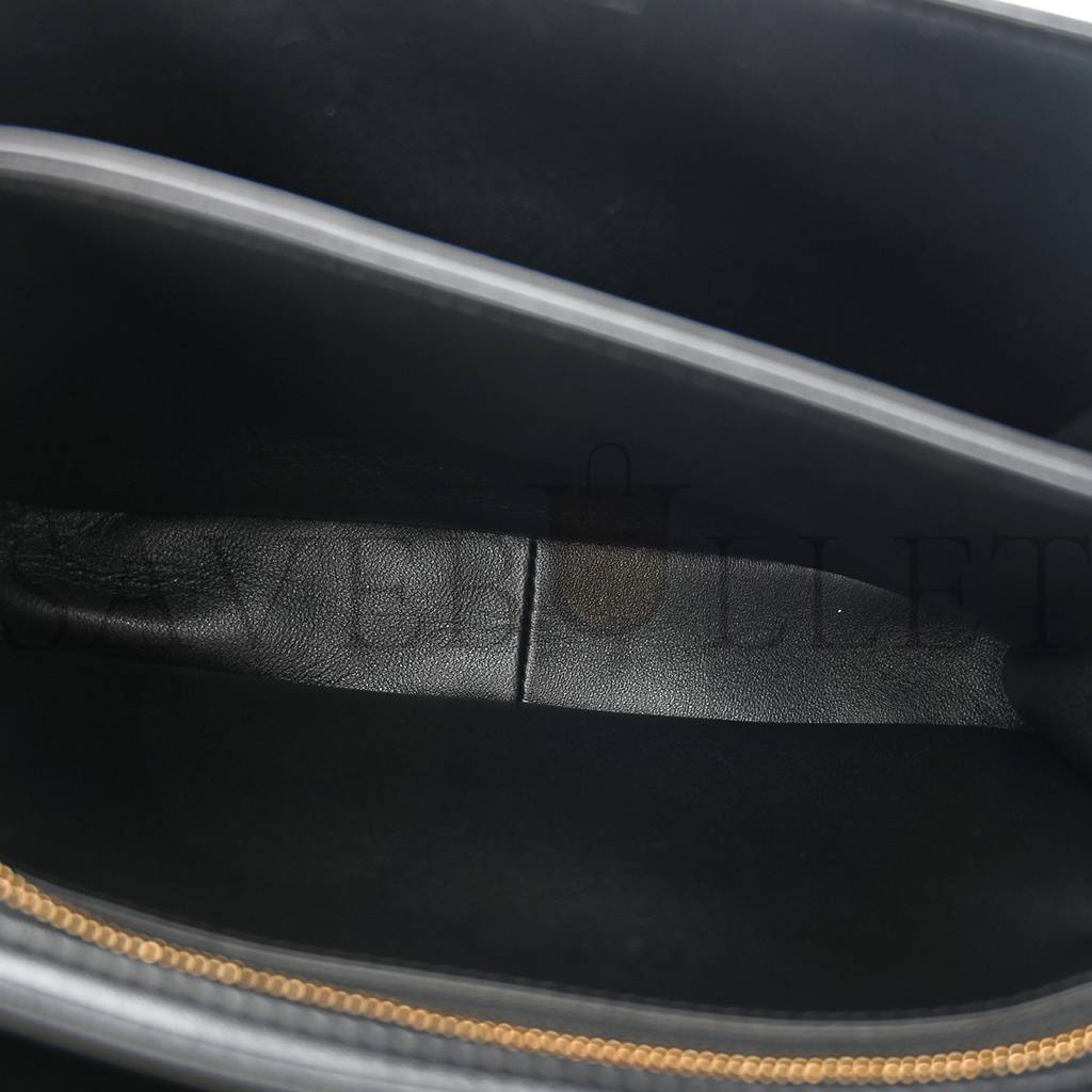 Ce**e shiny calfskin medium triomphe black (22*16*8cm)