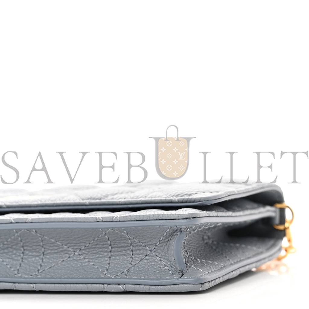 d*or S*pple calfskin caro pouch with chain cloud (20*11*3.2cm)