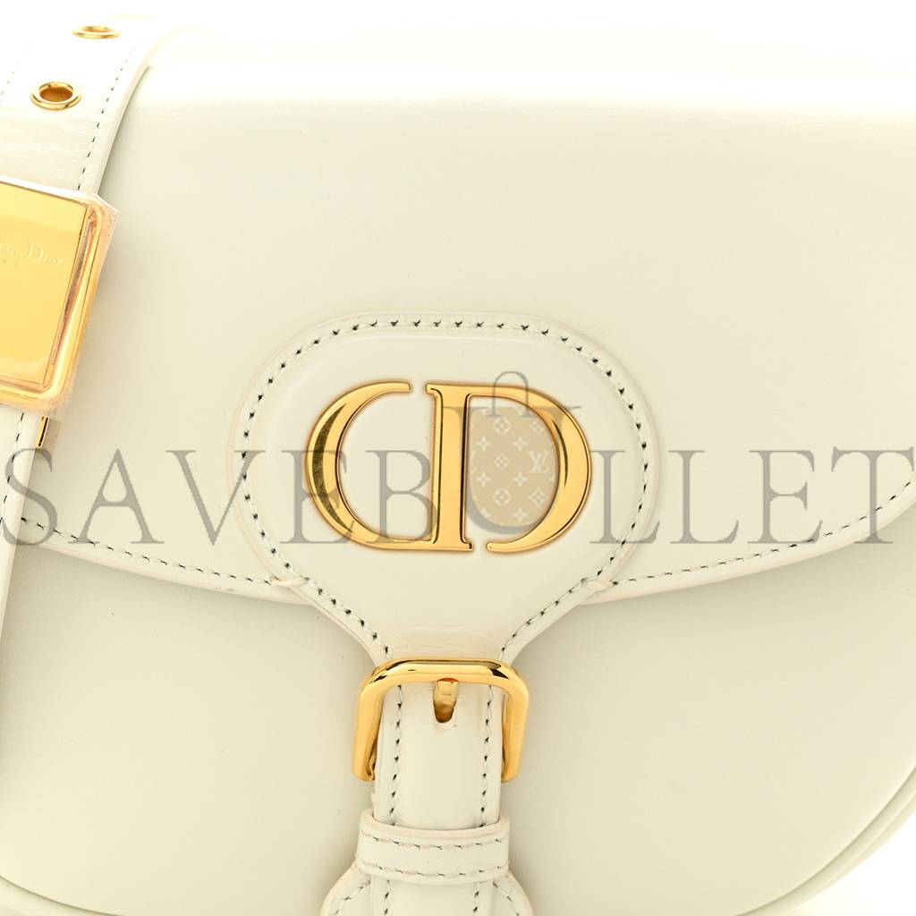 D*or box calfskin small bobby bag white (19*15*5.1cm)