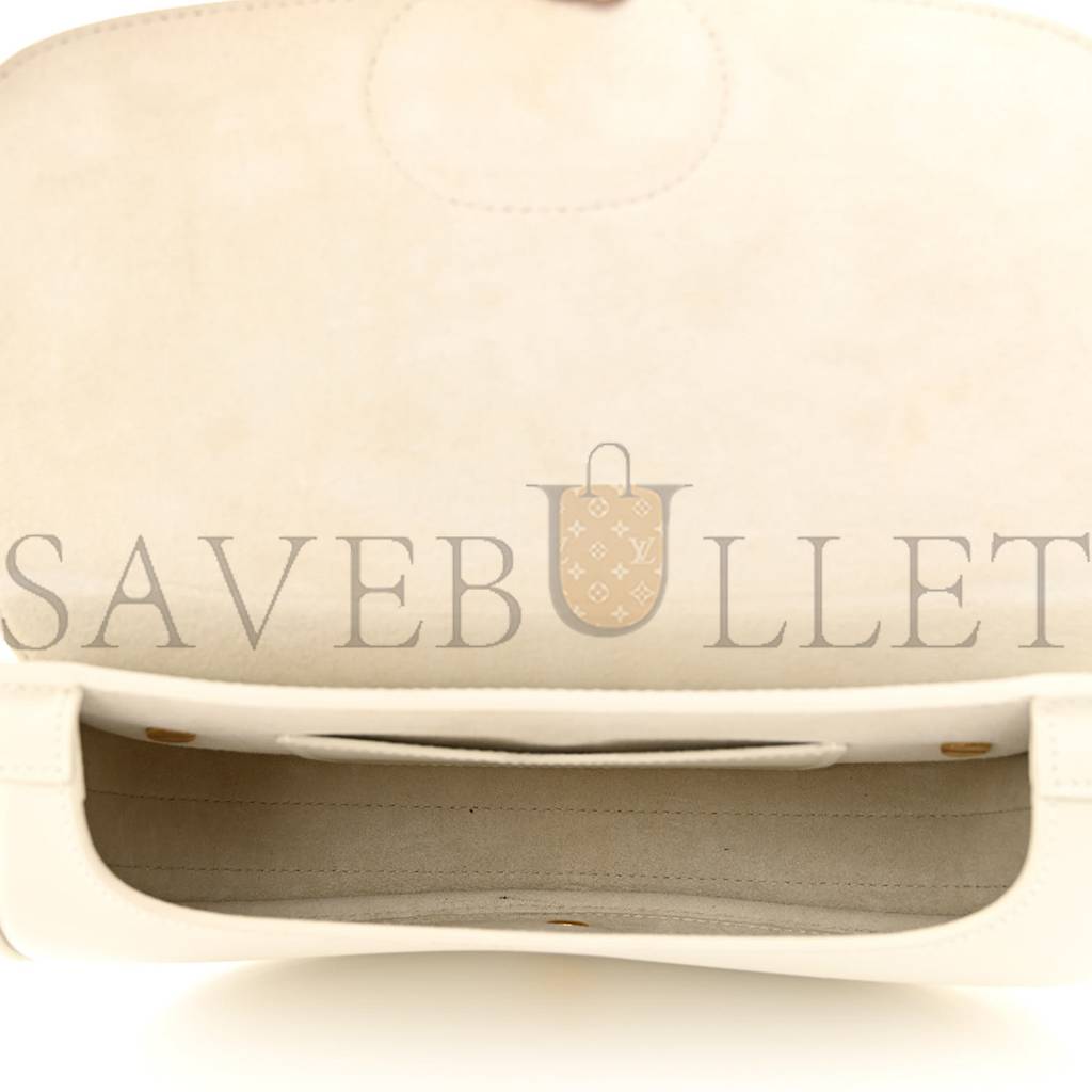 D*or box calfskin east west bobby bag latte (21*12*5.1cm)