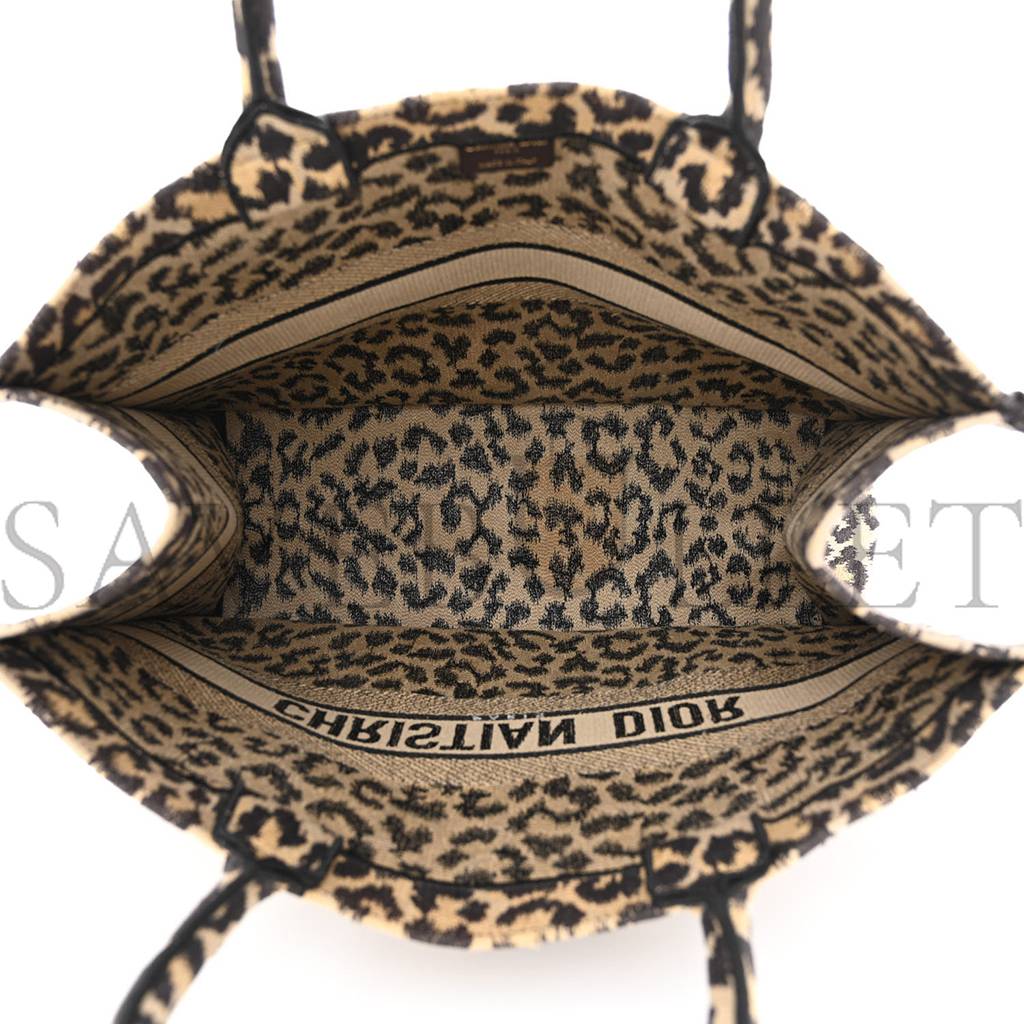 D*or canvas mizza embroidered large leopard book tote beige (42*33*15.2cm)