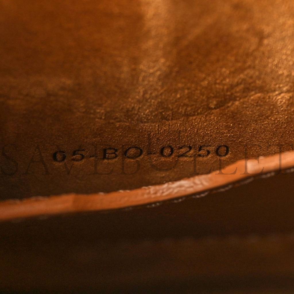 D*or box calfskin medium bobby flap camel (22*17*6.4cm)