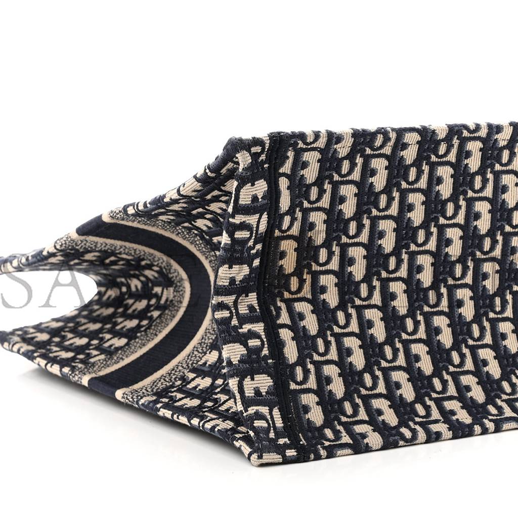 D*or oblique large book tote blue multicolor (42*35*17.8cm)