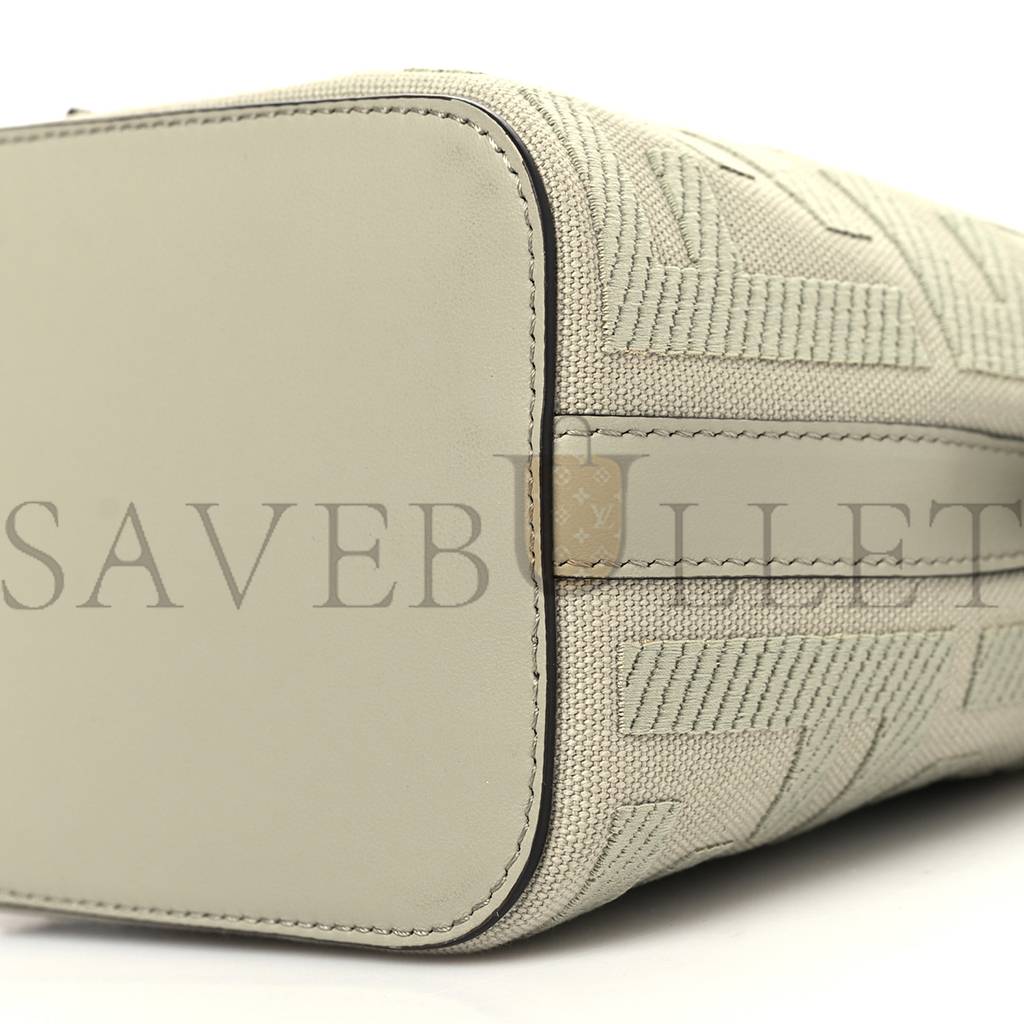 F**di canvas vitello grace f is F**di ff embroidered mini mon tresor bucket bag light green (18*12*10cm)